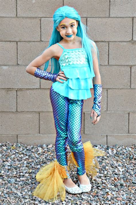 DIY Mermaid Costume - learn how to add a mermaid fin tail to leggings - Brie Brie Blooms