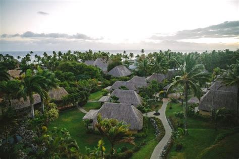 5 Dreamy Overwater Bungalows in Fiji (and Fiji Bures)