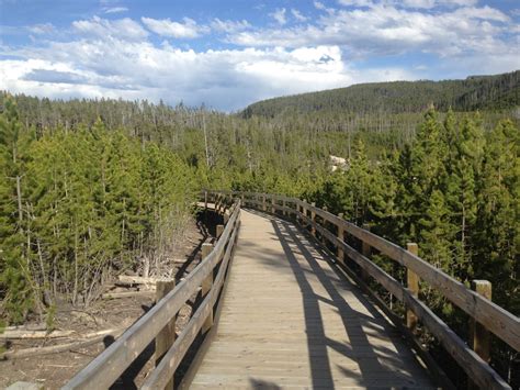 Brian and Ashley's Hiking Blog!: Norris Geyser Basin Hike (Yellowstone National Park)