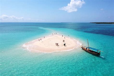 Snorkeling in Zanzibar - Best Snorkeling You Must Go!