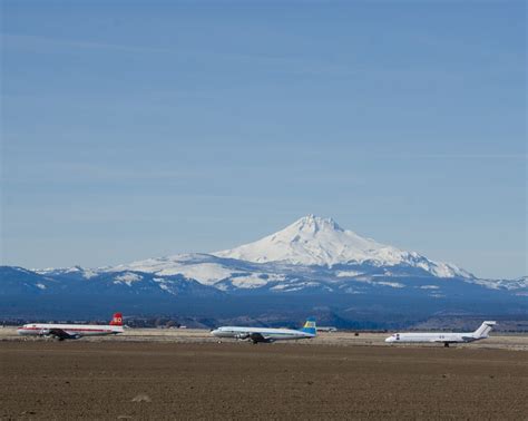 Oregon through my eyes: Madras Airport