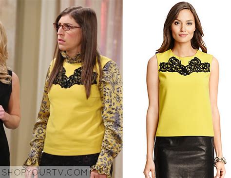 Amy Farrah Fowler Outfits