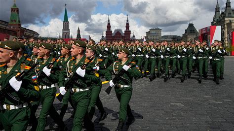 In Photos: Russia Celebrates Victory Day Holiday With Parade in Red Square - The New York Times