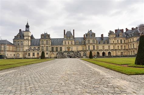 Visiting Fontainebleau Palace from Paris - wired2theworld