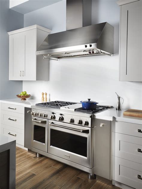 Modern ranges ovens and cooktops | Bentwood Luxury Kitchens | Bentwood ...