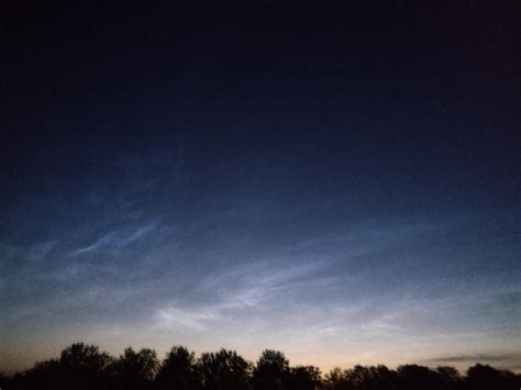 White clouds in the night sky : r/CloudPorn