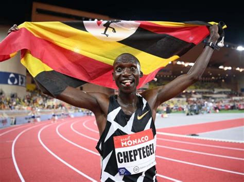 How Uganda’s Joshua Cheptegei set the 5000m World Record - UGANDA 8 NEWS