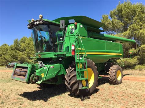 10 Tips For Buying A Used Combine Harvester