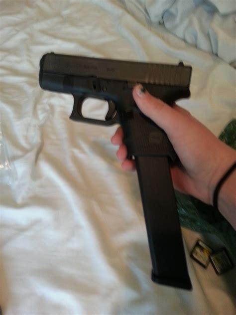 Bought an extended magazine for my Glock 26 today : guns