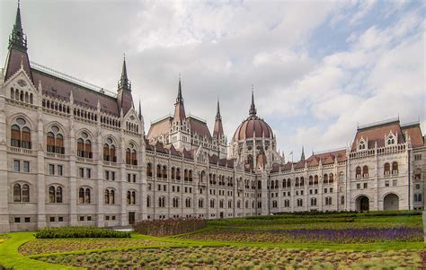 Budapest_Parliament @ Tomas Lacika Photography