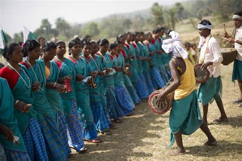 Jharkhand Traditional Dress For Men - Jharkhand Clothing Style ...