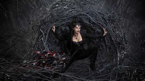 Evil Queen Regina Mills HD Wallpaper from Once Upon A Time