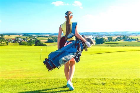 7 Best Golf Bags For Women In 2024 (By Category)