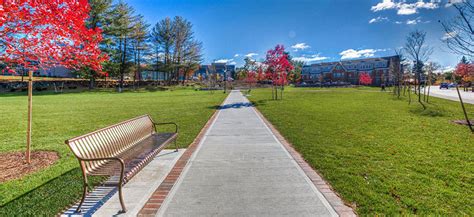 How To SNHU: Scenic and Lively Places on Campus | Penmen Press