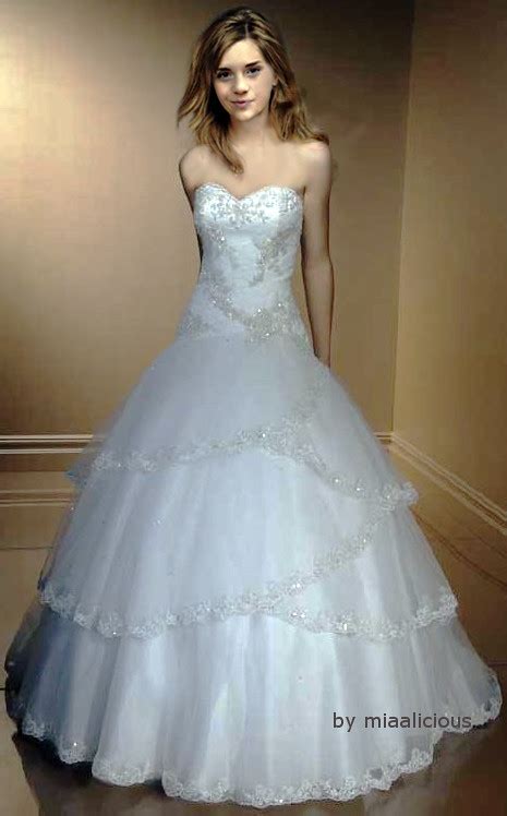 Emma Watson Wedding Dress | Beautiful Emma Watson :) - manip… | Flickr