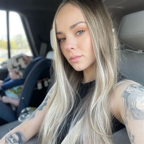 All about Hafthor Julius Bjornsson wife, Kelsey Henson – age, relationship, net worth, career