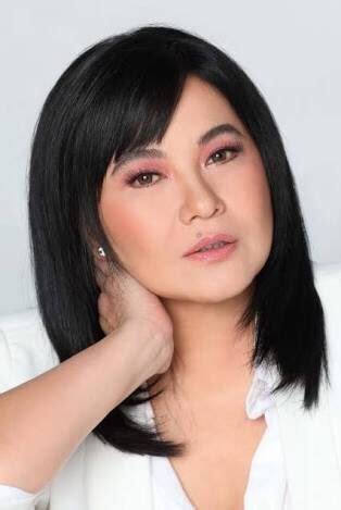 Lorna Tolentino: Bio, Height, Weight, Age, Measurements – Celebrity Facts