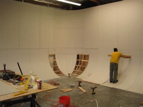 Custom Made Cyclorama Wall (Cyc Or Infinity Cyc) | Garage photography studio, Home studio ...