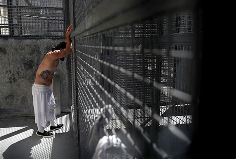 San Quentin State Prison: California's inmates on death row ahead of 2016 election