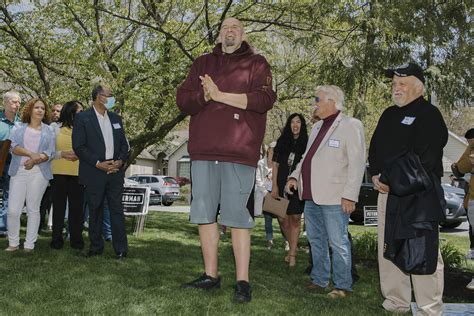 Pennsylvania Democrat John Fetterman Maps a Path to Senate in Gym Shorts - Bloomberg