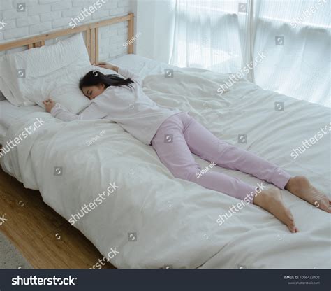 On Bed White Roombeautiful Girl Sleeping Stock Photo 1096433402 ...