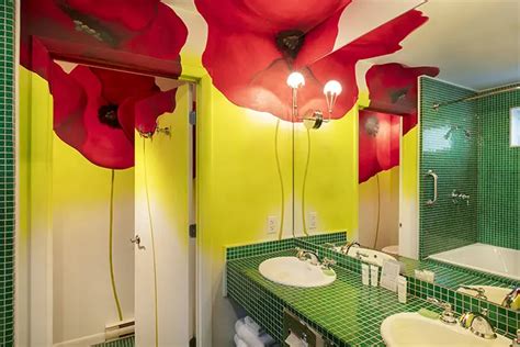 This Wizard Of Oz-Themed Hotel Room In New York Has Its Own Yellow ...