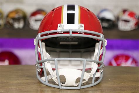 Atlanta Falcons Riddell Speed Replica Helmet - 1966-1969 Throwback ...