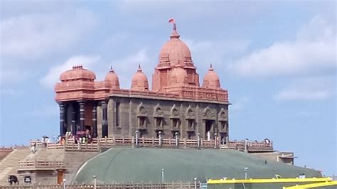 Vivekananda Rock in Kanyakumari | Veethi