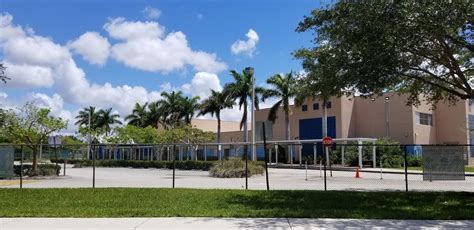 Manatee Bay Elementary School » School in Weston FL