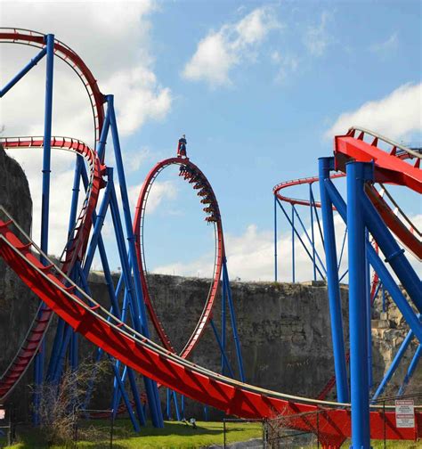 SUPERMAN™ KRYPTON Coaster - Six Flags Fiesta Texas