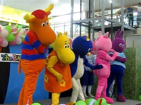 Show com Backyardigans no Shopping Center Um - YouTube