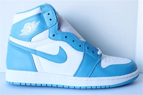 AuthentKicks | Air Jordan 1 Retro High OG UNC