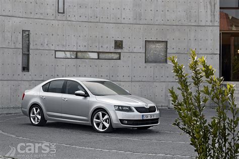 2013 Skoda Octavia price & specs - costs from £15,990 | Cars UK