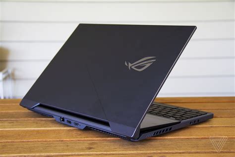 Asus ROG Zephyrus Duo 15 review: a gaming laptop that doesn’t need two ...