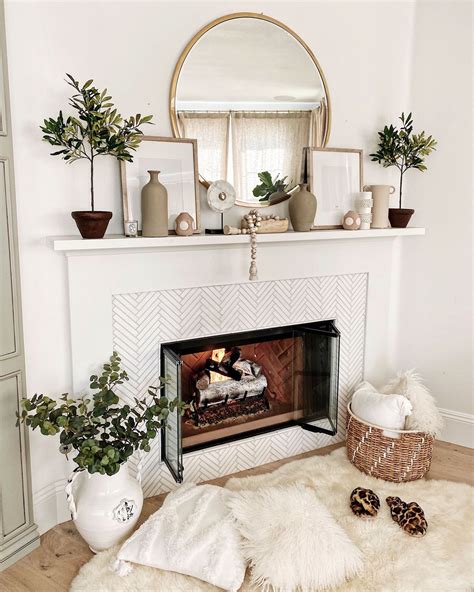 SPRING FIREPLACE MANTEL DECOR | Fireplace mantle decor, Fireplace ...