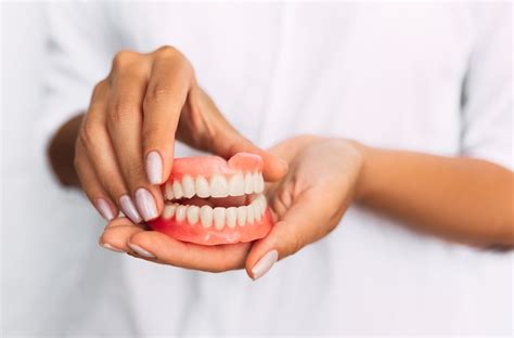 How Can I Properly Clean Dentures At Home? » Residence Style