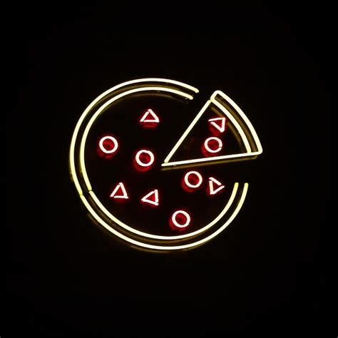 I would like a replica of this sign. #neon #pizza #neonpizza