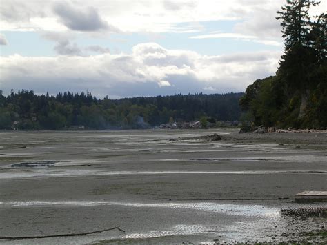 Low Tide at the Indianola Pier and Beach | Kitsap Now