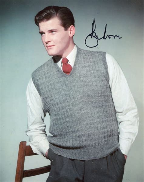 Roger Moore – Movies & Autographed Portraits Through The Decades