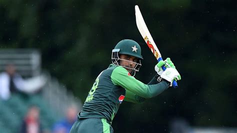 Download Fakhar Zaman Cricket Batsman Wallpaper | Wallpapers.com