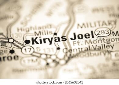 8 Kiryas Joel Images, Stock Photos & Vectors | Shutterstock