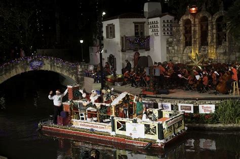 Magical Christmas Float at the Ford Holiday River Parade