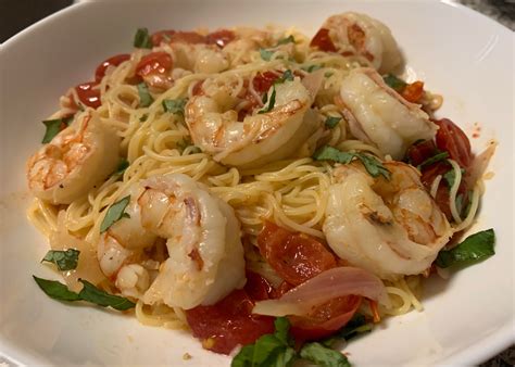 Gordon Ramsay’s 10 minute shrimp scampi - Dining and Cooking | Gordon ...