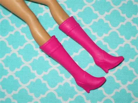 BARBIE DOLL SHOES ~ Fashionistas ~ Fashion Fever ~ BRIGHT PINK TALL WEDGE BOOTS $10.00 - PicClick