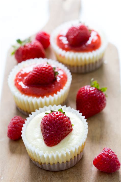 Easy Mini Cheesecake Cupcakes Recipe - Chef Savvy