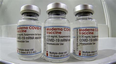 Moderna submits for approval of Spikevax booster dose to Health Canada