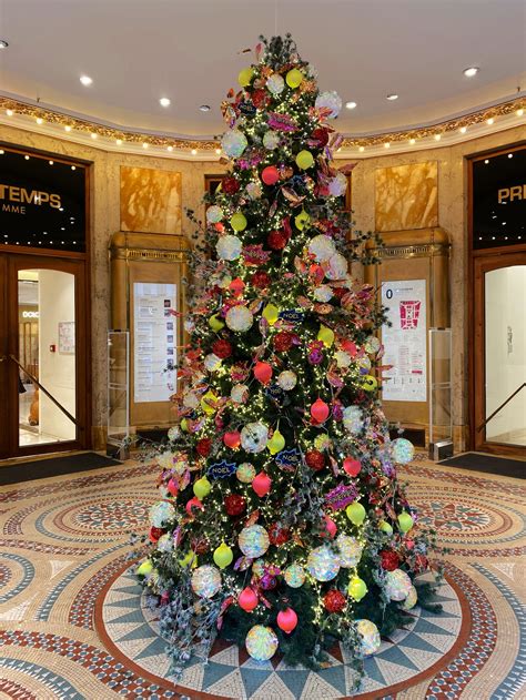 paris-christmas-tree - wit & whimsy