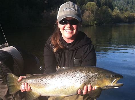 Trinity River Fishing - Steelhead Salmon - Mike Hibbard Fly Fishing