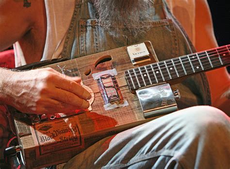 Seasick Steve's Cigar Box Guitar | Equipboard®