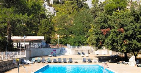 Camping La Vallée Heureuse, Orgon - Updated 2021 prices - Pitchup®